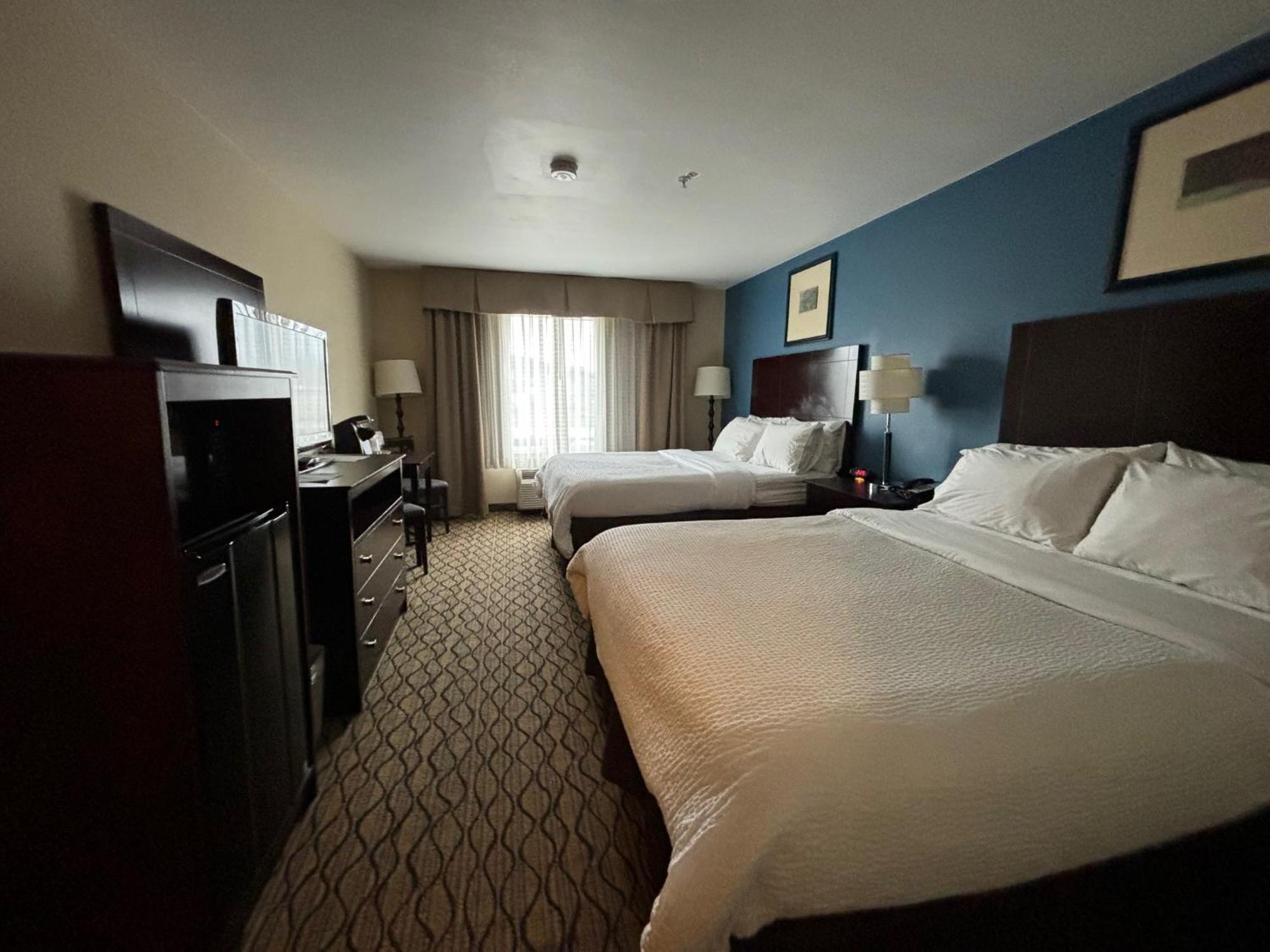 Holiday Inn Express Belle Vernon Exteriör bild