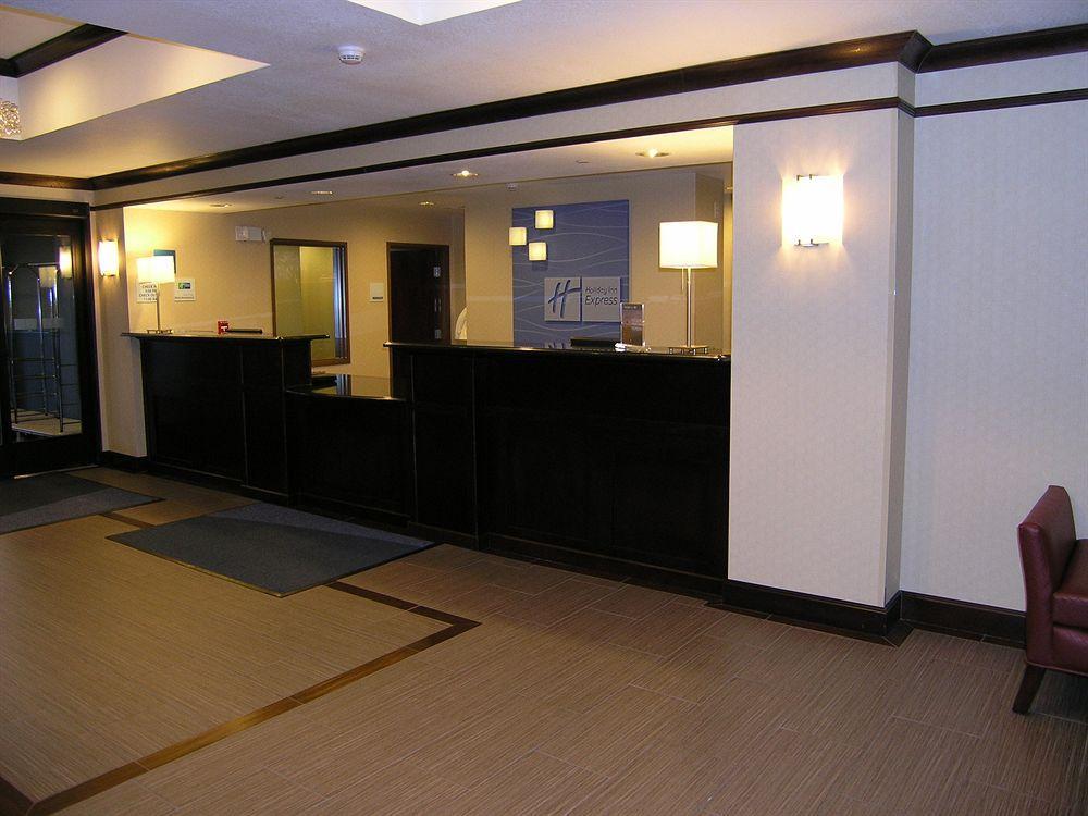 Holiday Inn Express Belle Vernon Exteriör bild